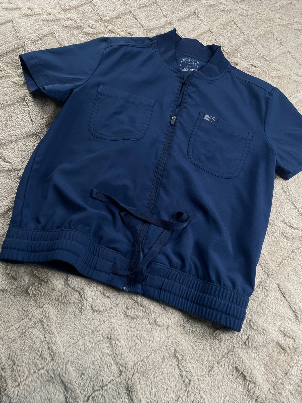 Easy Stretch Navy Zip-Front Short Sleeve  Scrub Top. Size XS. Medical Staff